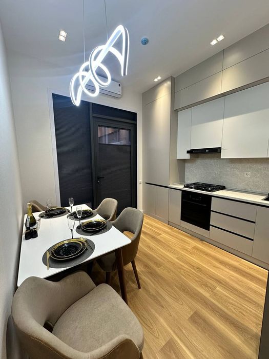 Продаётся однокомнатная ЖК Botanica Saroyi. BI GROUP