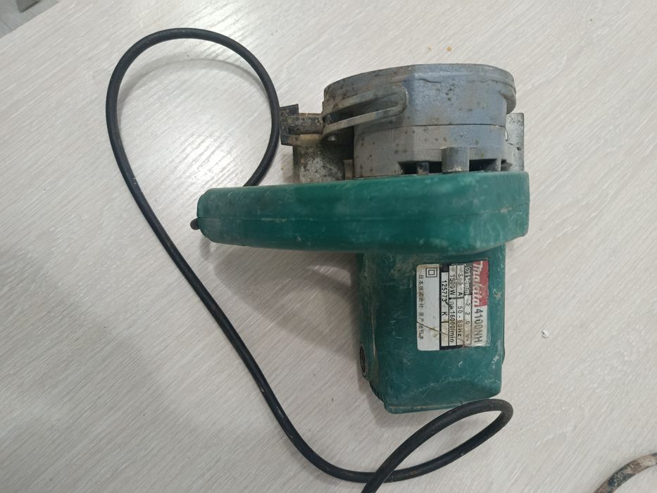 Пчелка Макита с диском