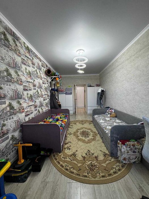 Продам 3х комн кв Батыс с ремонтом