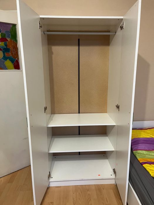 Гардероб и легло с матрак