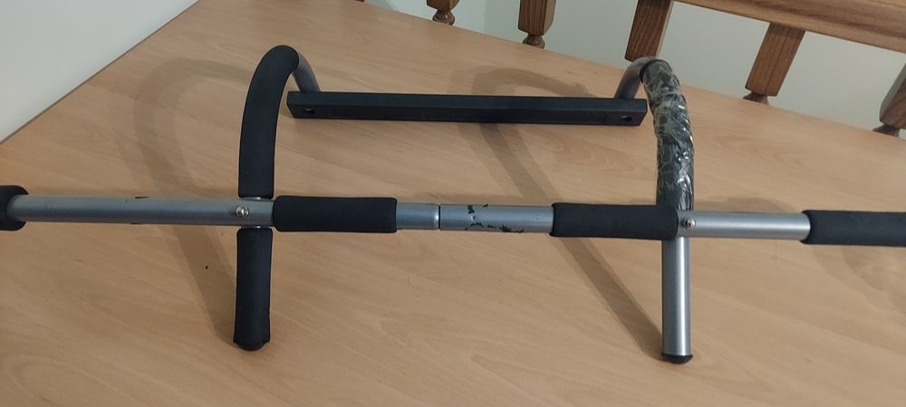 Продам турник спортивный