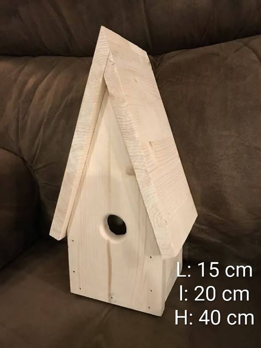 Cuiburi peruși, zebre , papagali, veverițe, hamsteri, diferite tipuri