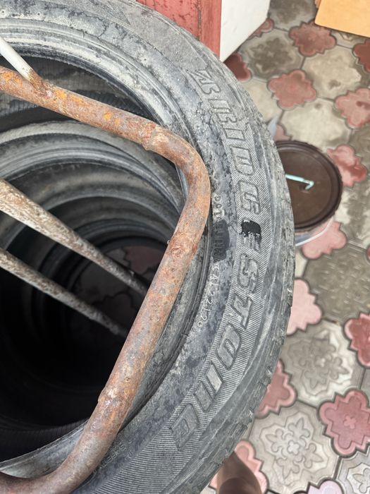 Bridgestone Blizzak DM-V1