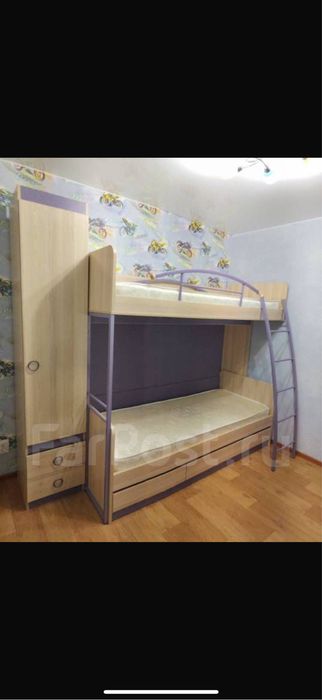 Кровать двухъярусная