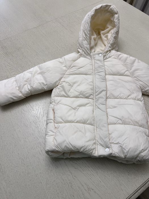 Курточки на девочку