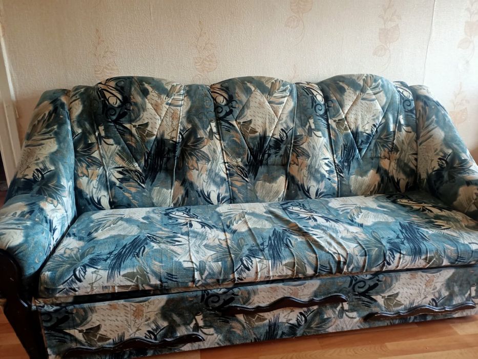 Отдам бесплатно кровать и диван