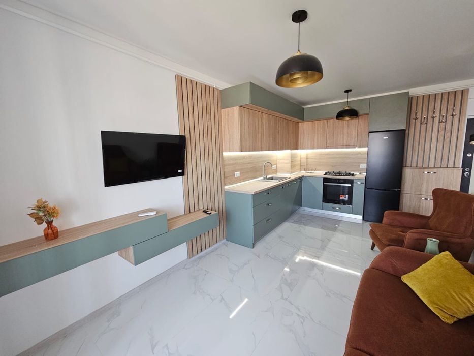 Vand studio/doua camere in pollux , lux