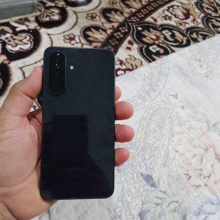 Samsung A 36 holati yangiday xotirasi 256 oprativkasi 8