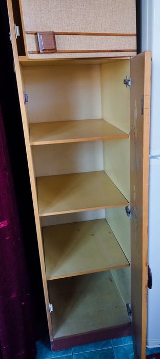 Продам шкаф книжный, пенал