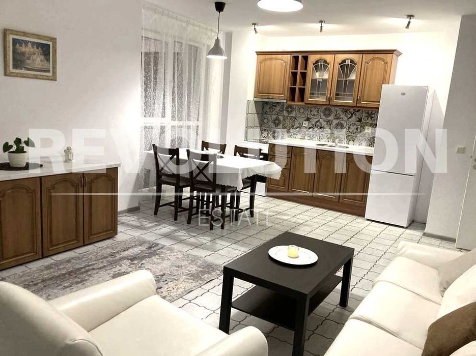 Тристаен апартамент в жк. Левски/ Възможност за паркомясто или гараж!