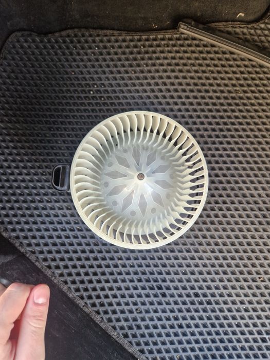 Продам мотор для печки