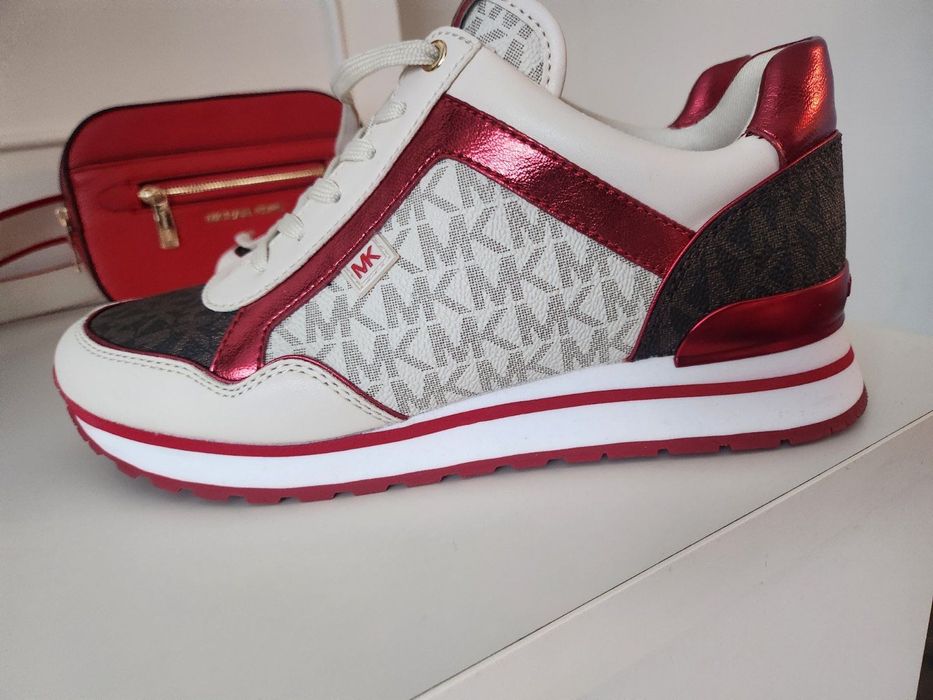 Кецове и чанта Michael kors