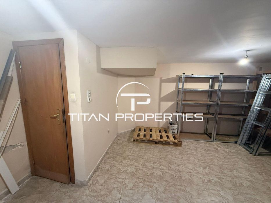 Дава се под наем Магазин в Бургас, Център - 90 кв.м за 1000 € - Снимка #3