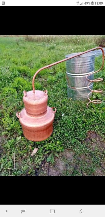 Vând cazan de țuică la 120 de  Litri  cu fundul de 4 mm