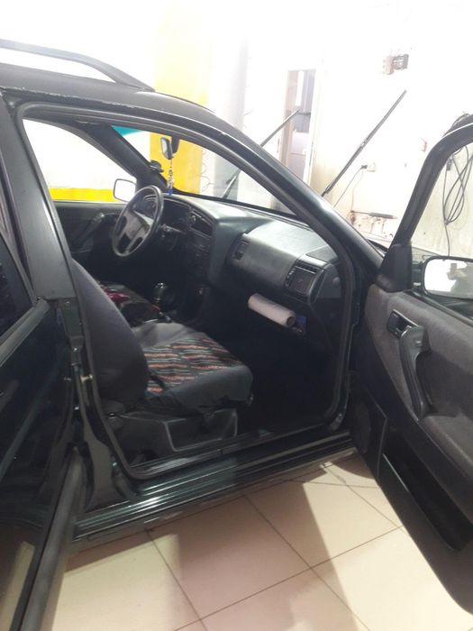 Продам пассат В3 93года