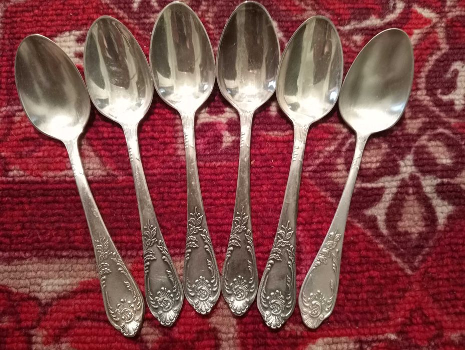 Посуда. Мельхиор столовые приборы.