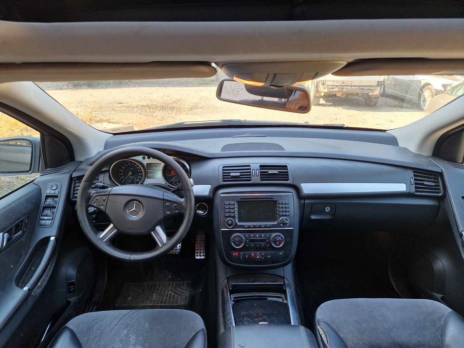 Mercedes R350 M272 272кс Airmatic AMG пакет панорама теглич ксенон авт