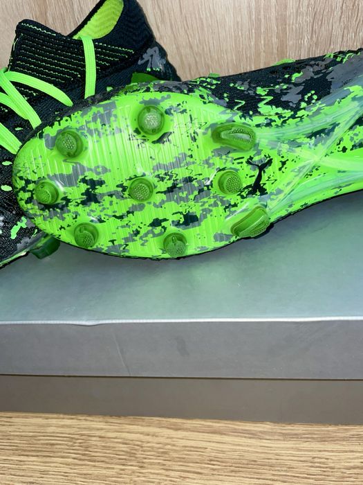 Ghete de fotbal profesionale puma future