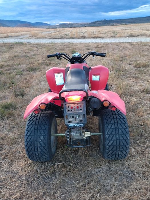 Vând atv Barossa
