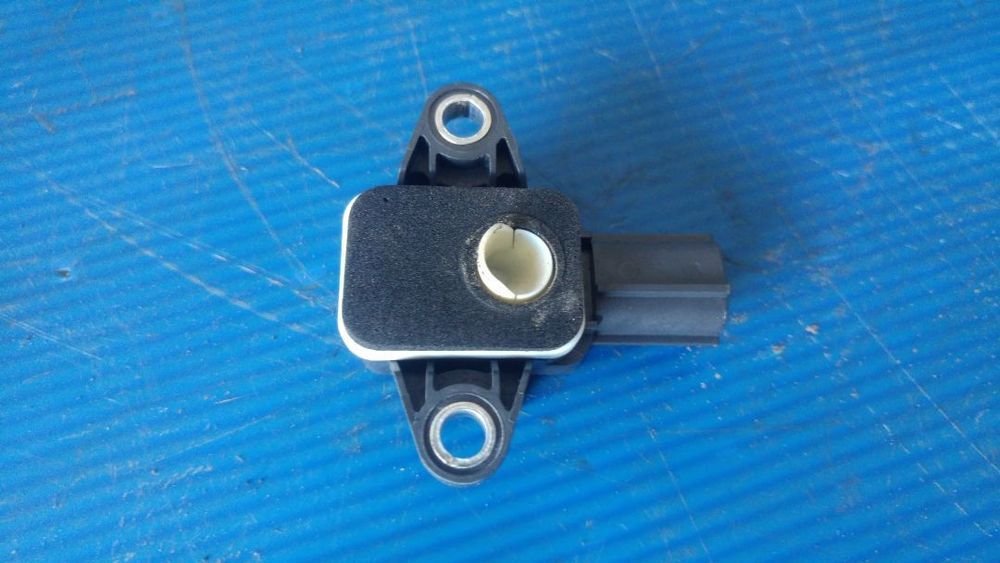 senzor impact audi a3 8p 2003-2012 8p0955557