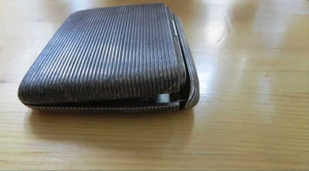 Veche,speciala. tabachera argint masiv 900 semnata disigner austriac