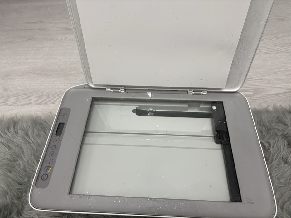 Принтер hp в сером цвете