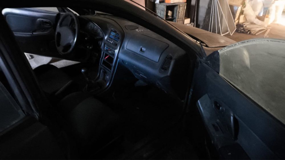 Продам Mazda 323