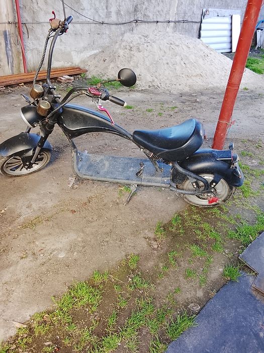 Scuter electric.