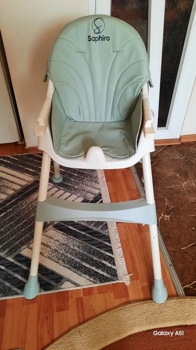 Scaun de masă bebe