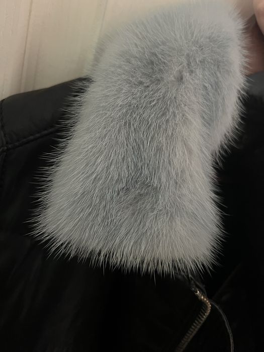 Дамско кожено яке Gucci с косъм яка