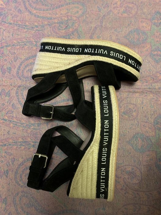 Босоножки Louis VUITTON