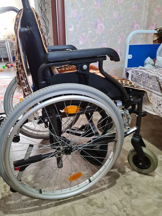 Продам койку коляску и стул туалет.