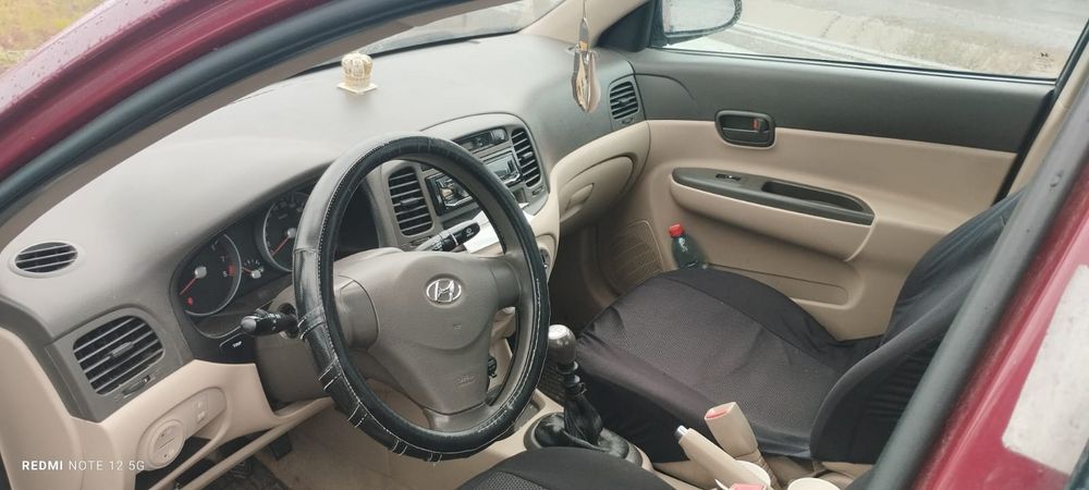 Vând Hyundai Accent  3