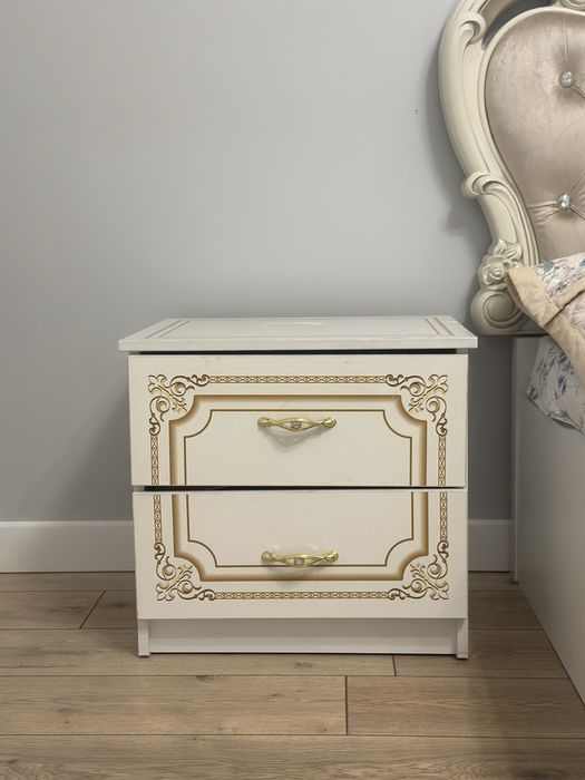 Продам спальный гарнитур, двуспальная кровать