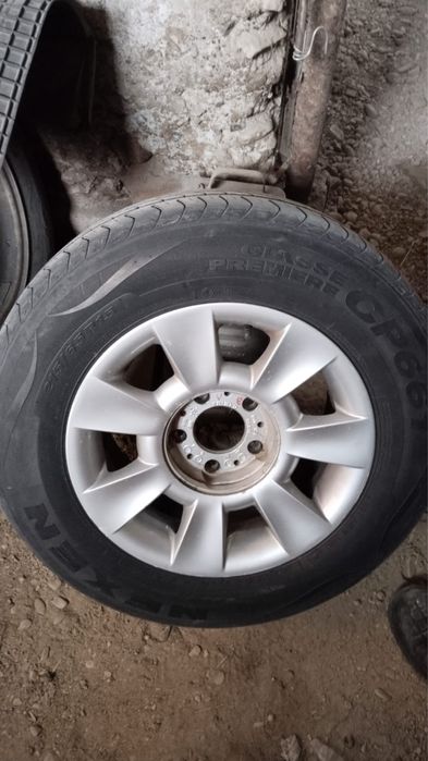 Титанов диск на BMW с летим покрышками