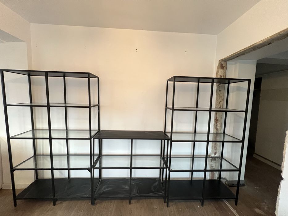 Etajere Ikea, metal si sticla