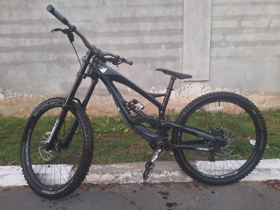 DOWNHILL - YT INDUSTRIES в отлично състояние