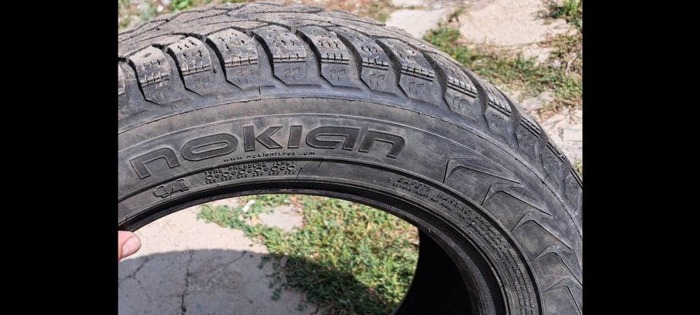 Продается комплект зимней резины