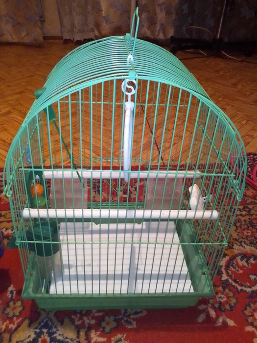 Продам клетку для попугая