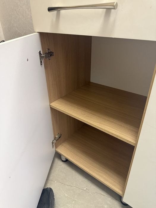 Тумба в  прихожую