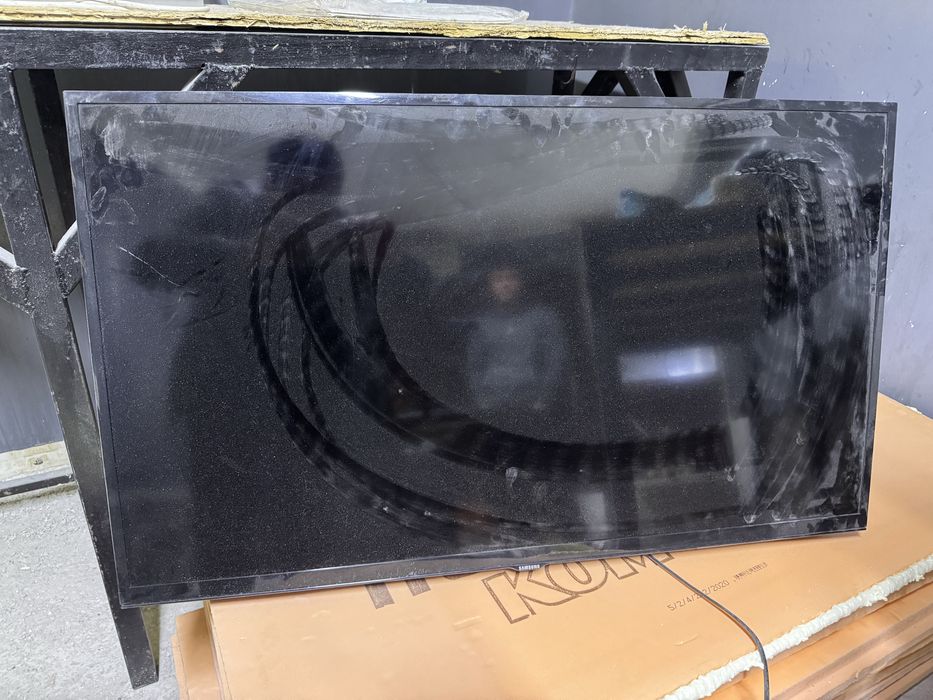 Продам телевизор самсунг