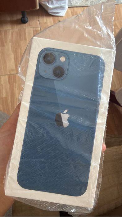 продам айфон  13