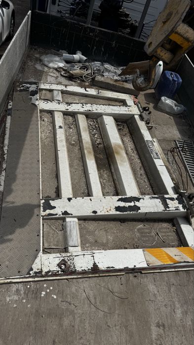 Продам лопату от мерседеса Атеко
