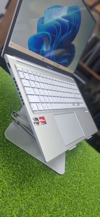 Sotiladi: Asus vivobook 16/512
