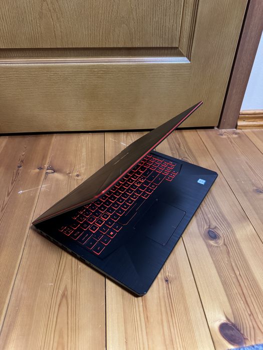 Laptop calculator pc gaming Asus Tuf FX504G i5 gtx 1050 16 gb ram