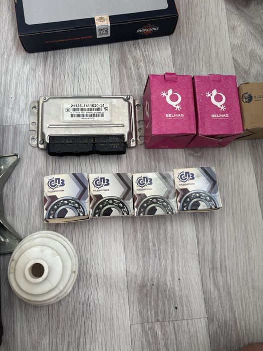 Запчасти новые на приору