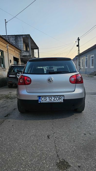 Vand golf 5 2004