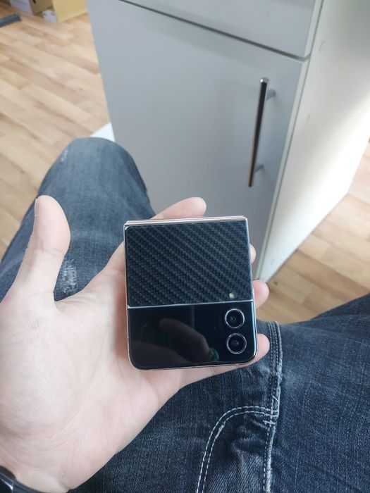 Samsung z flip 4 и Samsung watch 5 pro