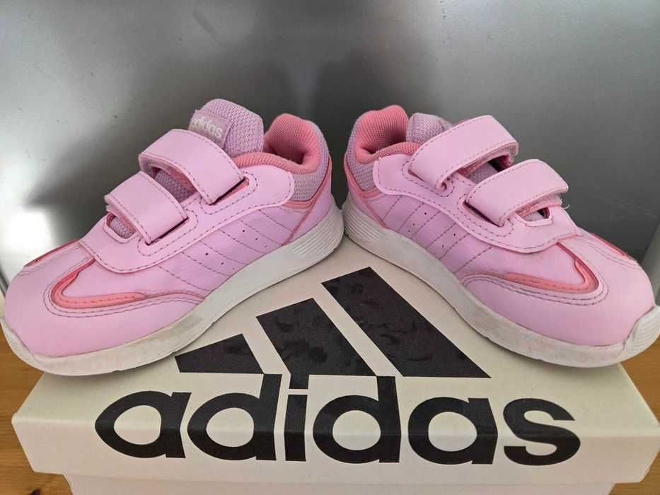 Маратонки Adidas, 25 1/2