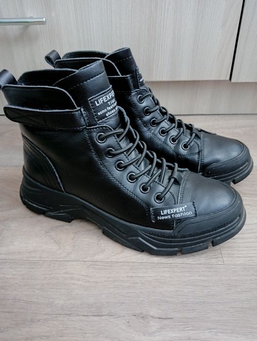 Продам ботинки кожаные